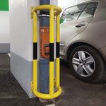 Wall Mtd Pipe Prot Out 1000 Ylw/Blk