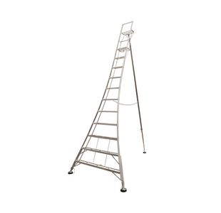 Adjustable 11 Tread Tripod Ladder