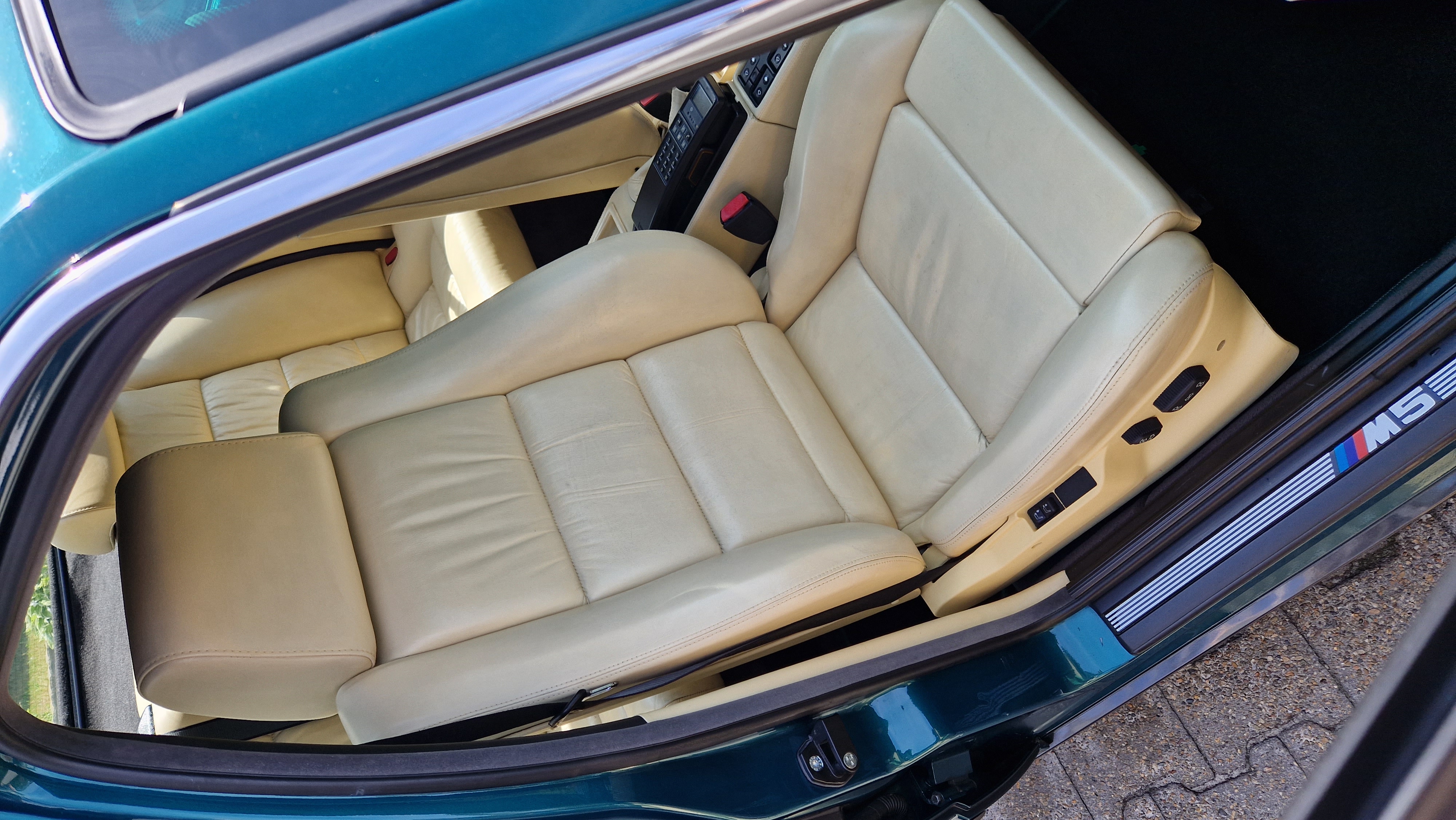 BMW 5 Serie - E34 M5 1992