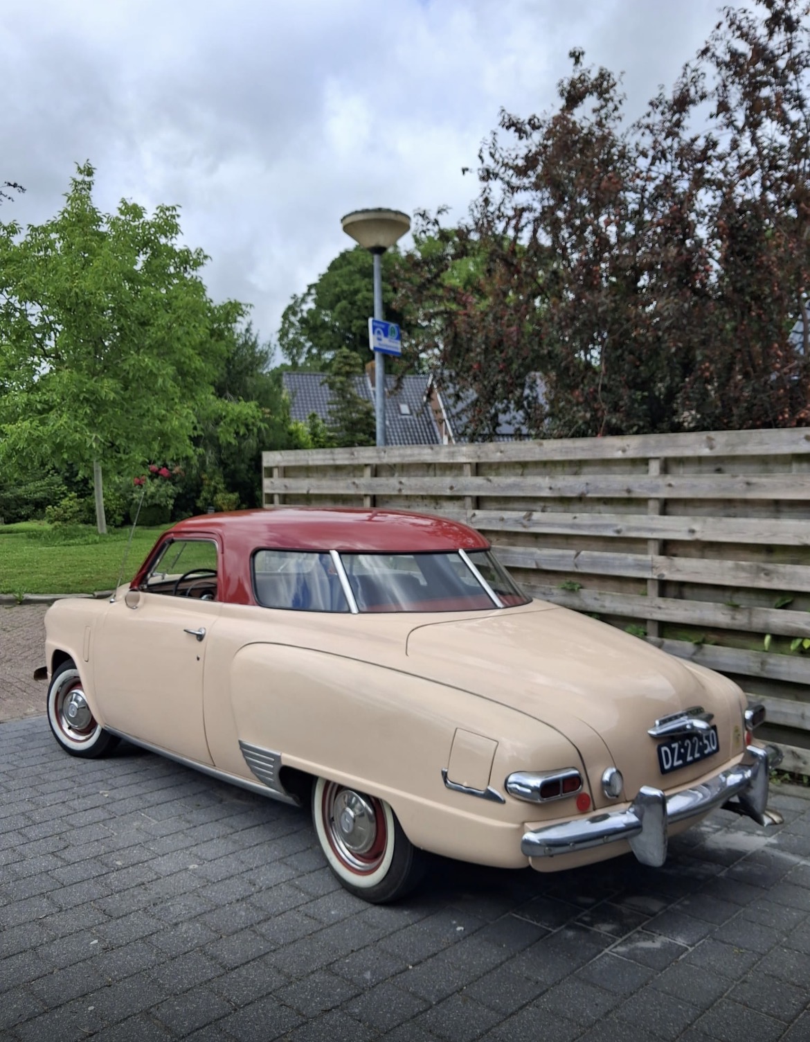 Studebaker Champion Starlight Coupe 1948