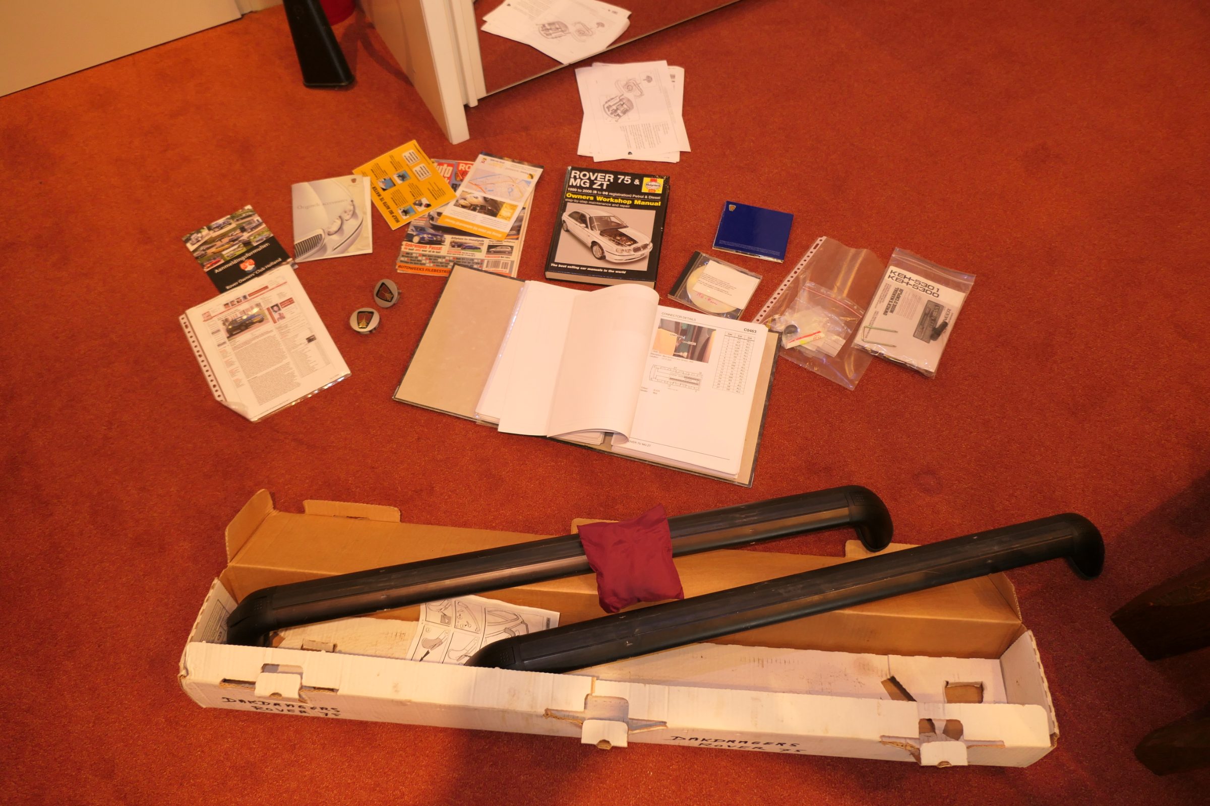 Rover 75 velgen / originele dakdragers met sleutel / div. incl. werkplaatsboeken.