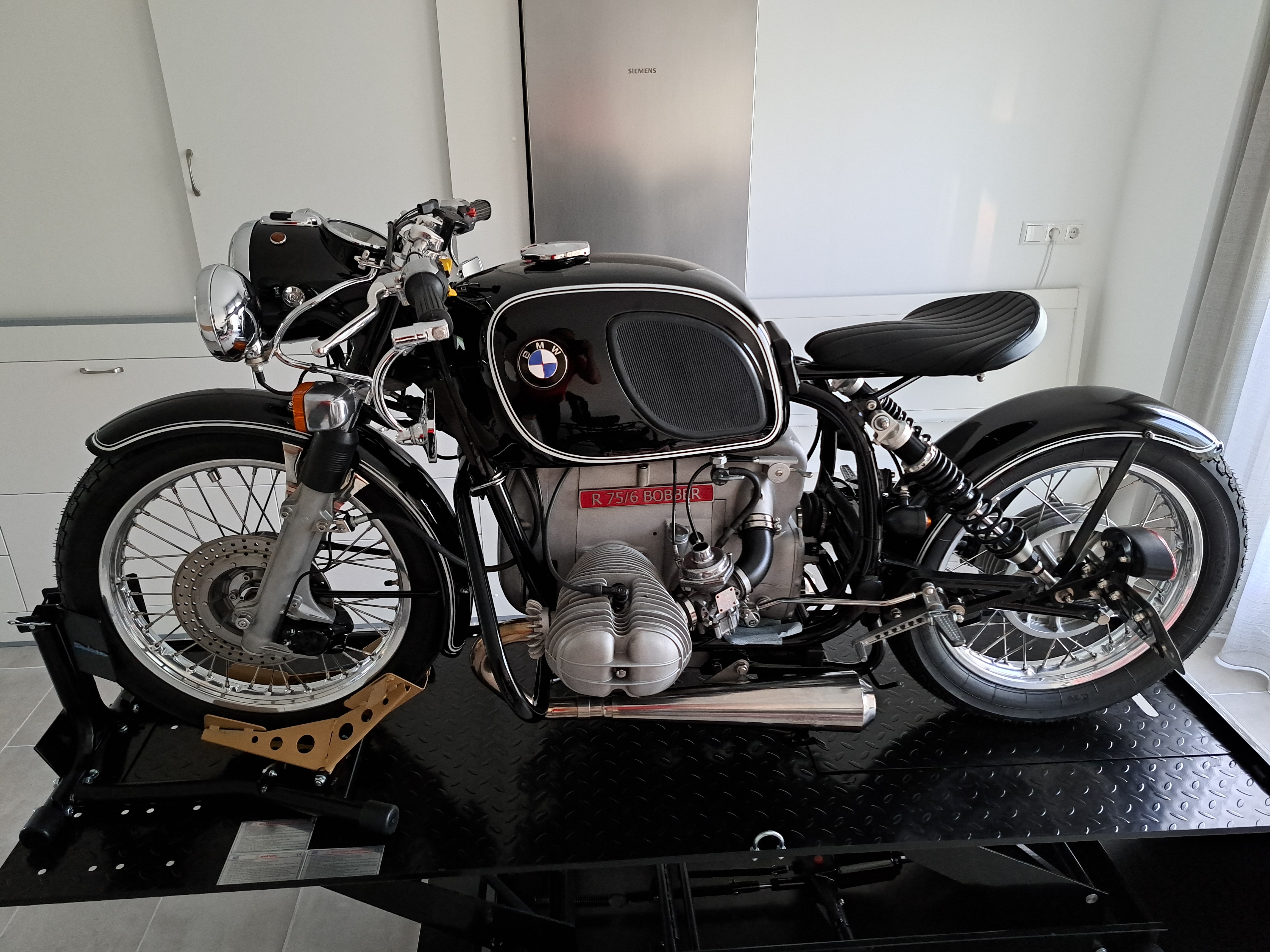 BMW R75/6 Custom Bobber 1976