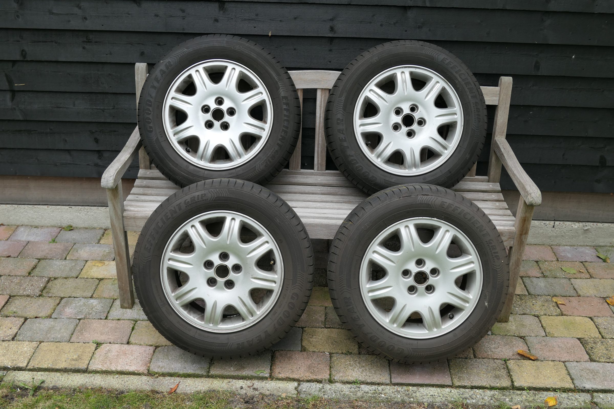 Rover 75 velgen / originele dakdragers met sleutel / div. incl. werkplaatsboeken.