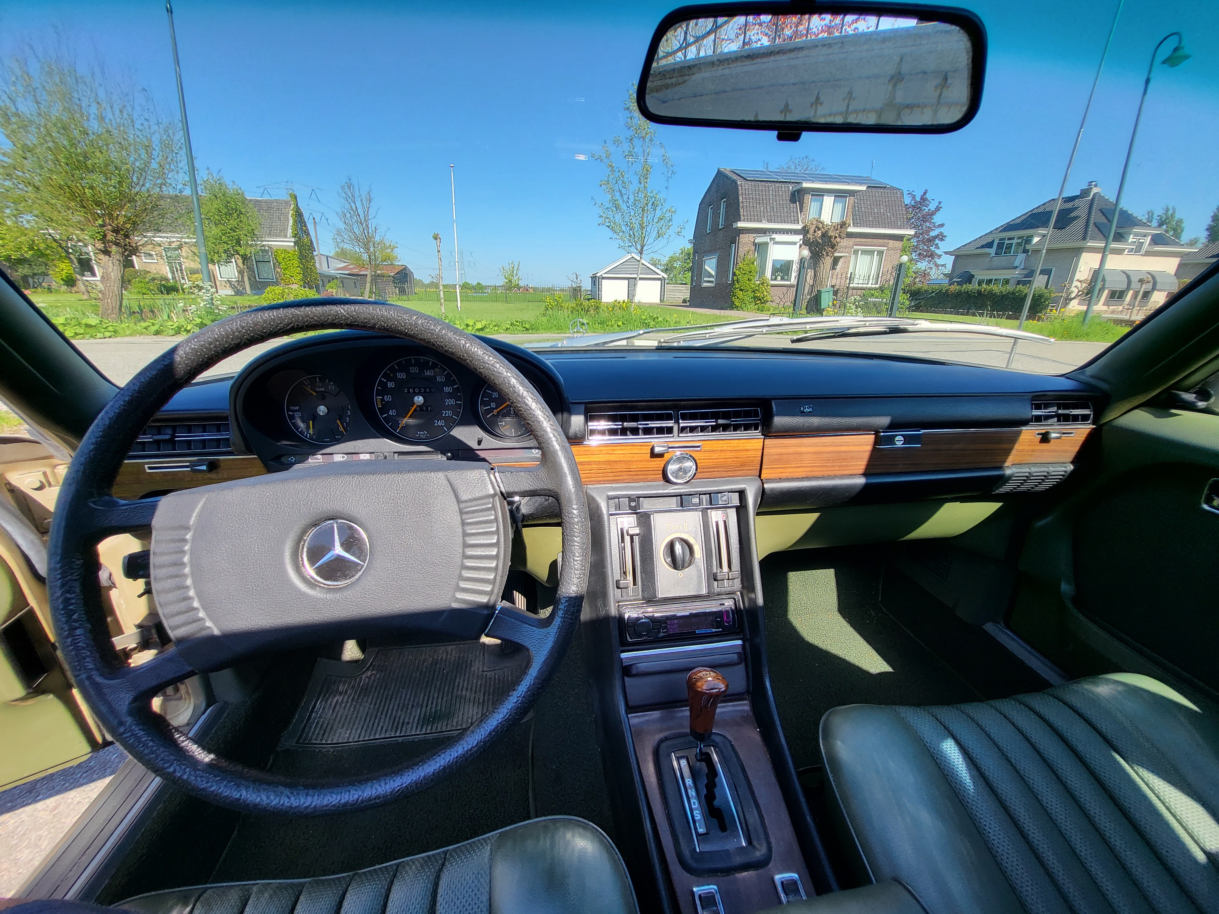 Mercedes W116 Sedan 1975
