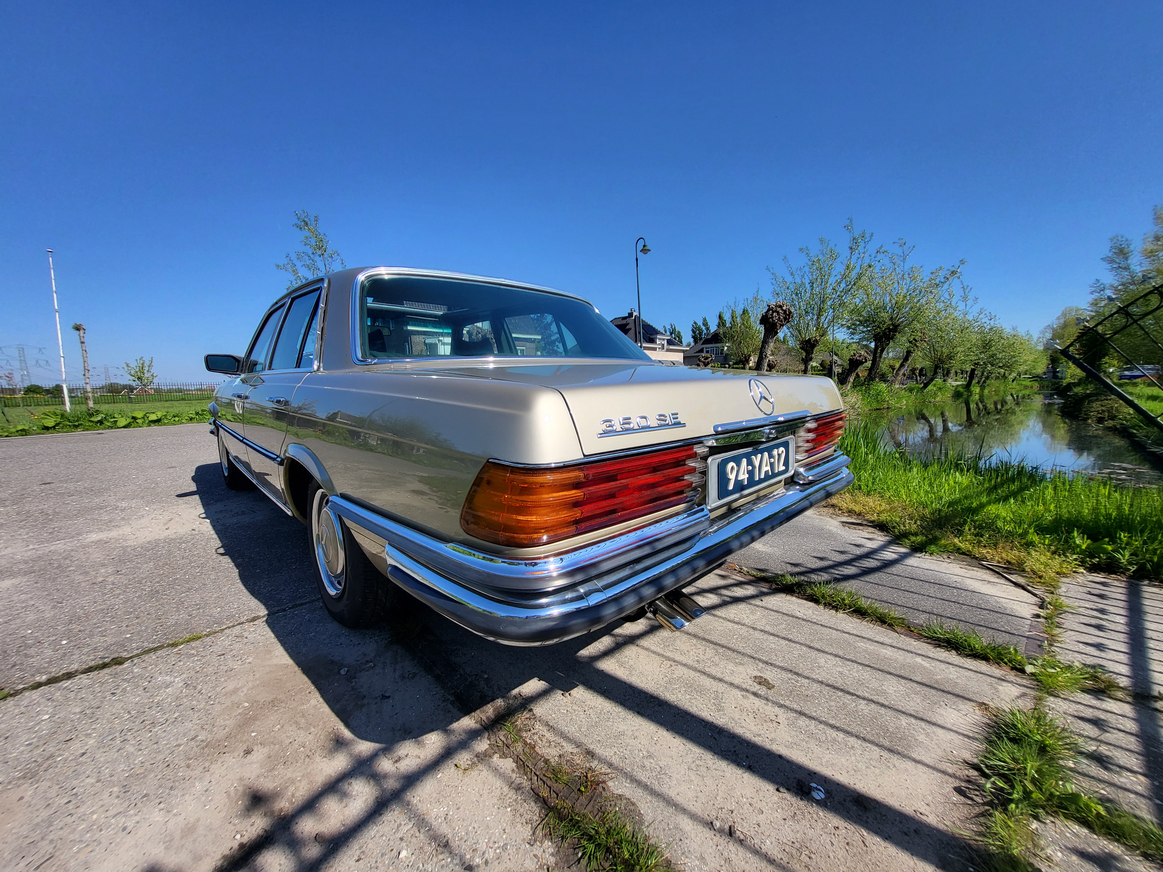 Mercedes W116 Sedan 1975