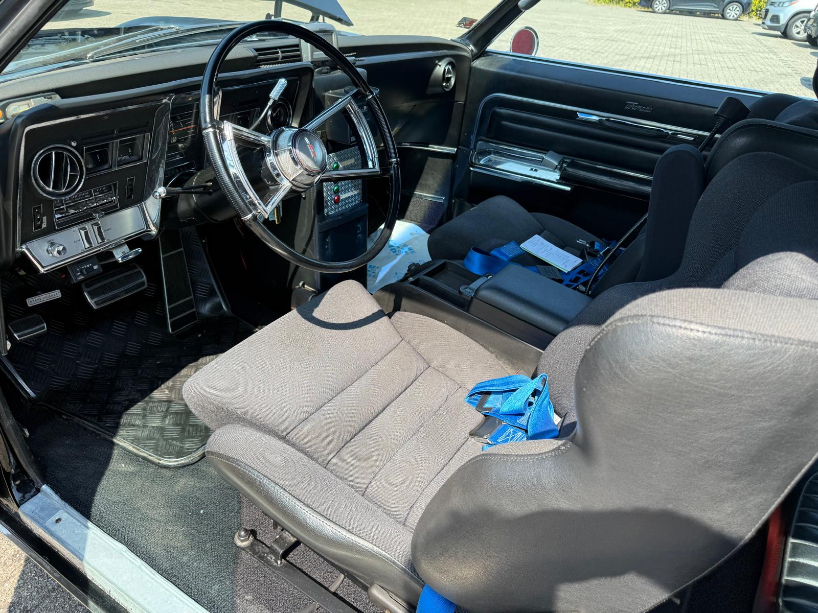 Oldsmobile Toronado Rally 385 PK V8 Rocket 1965