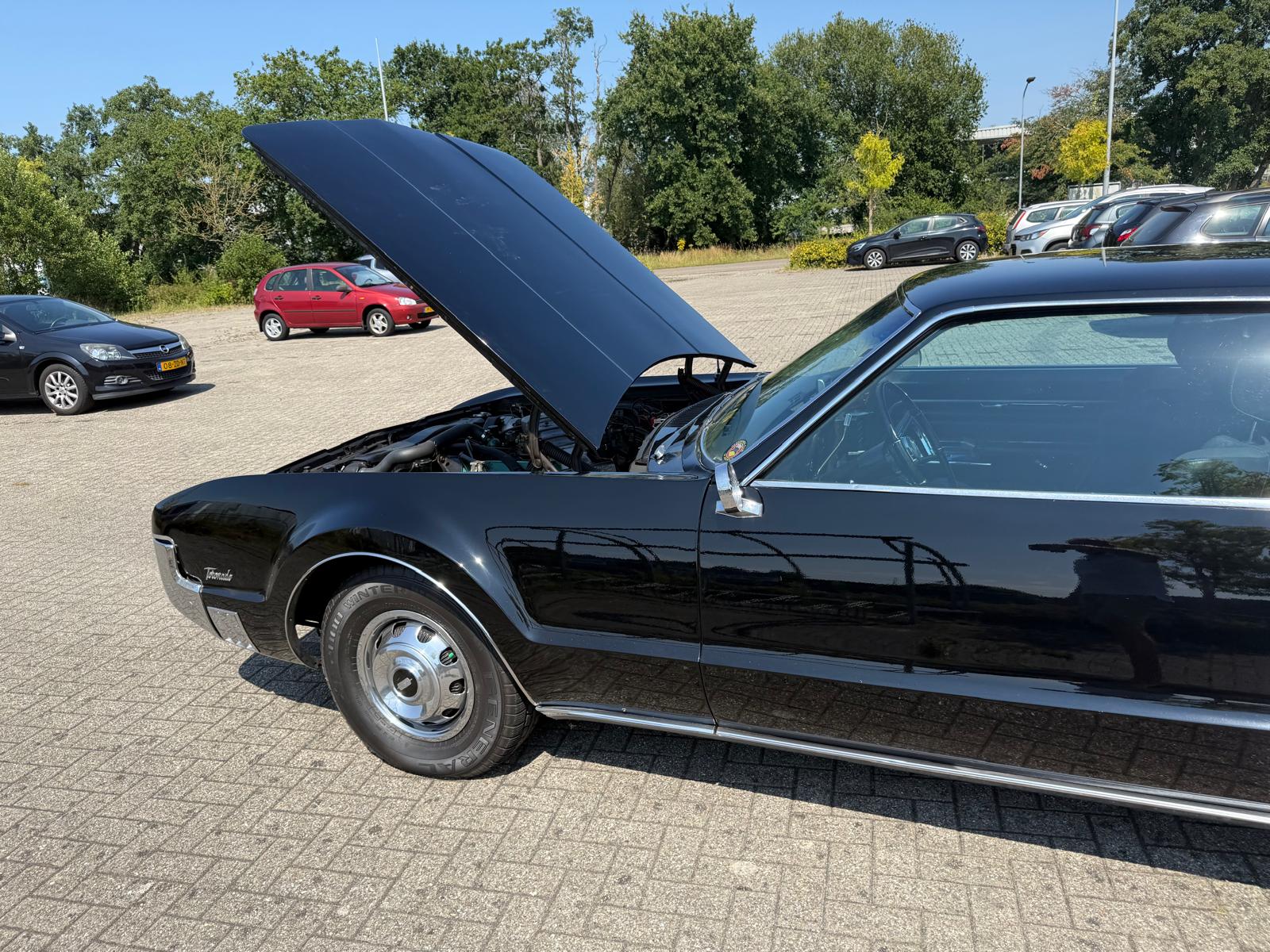 Oldsmobile Toronado Rally 385 PK V8 Rocket 1965