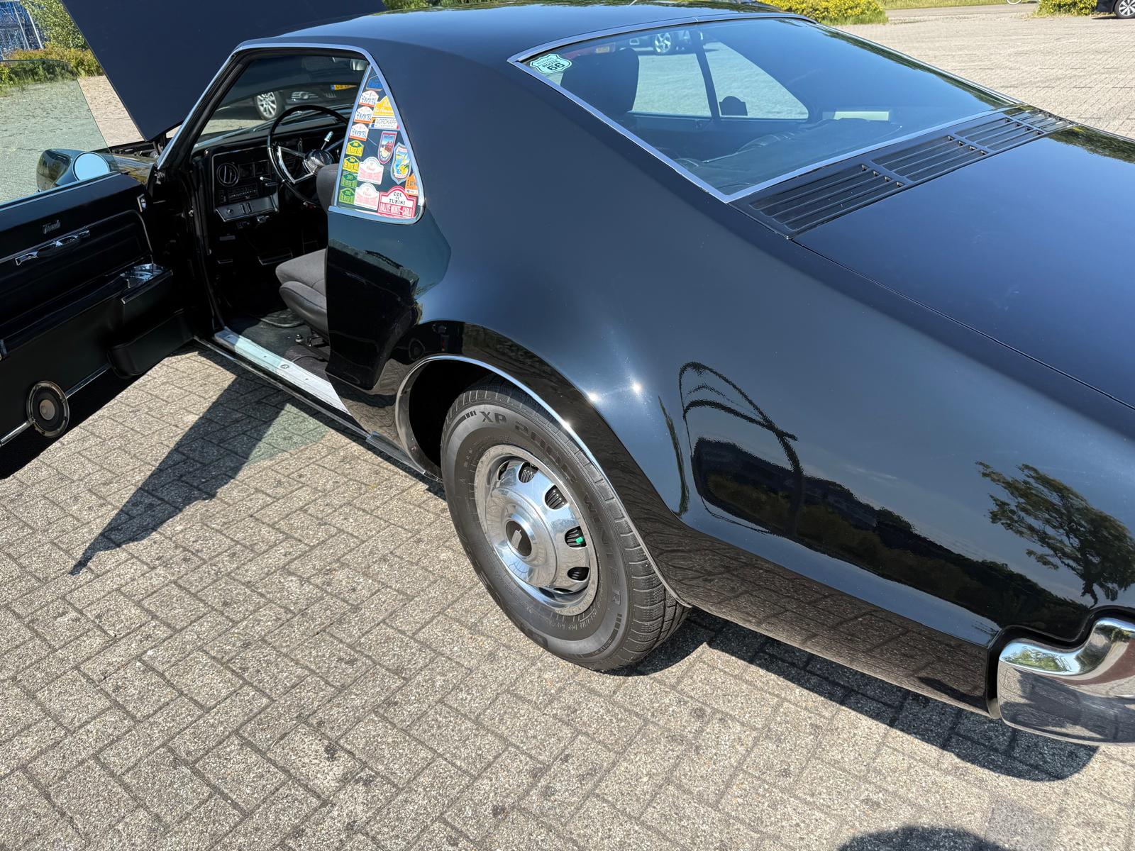 Oldsmobile Toronado Rally 385 PK V8 Rocket 1965