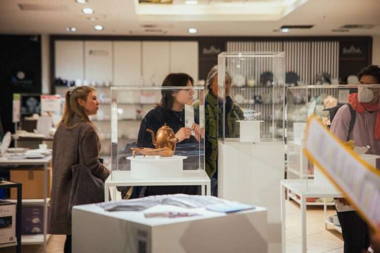 Führung durch die Ausstellung von PIK Porree was war- was ist – was soll sein – in der Galeria Kiel
