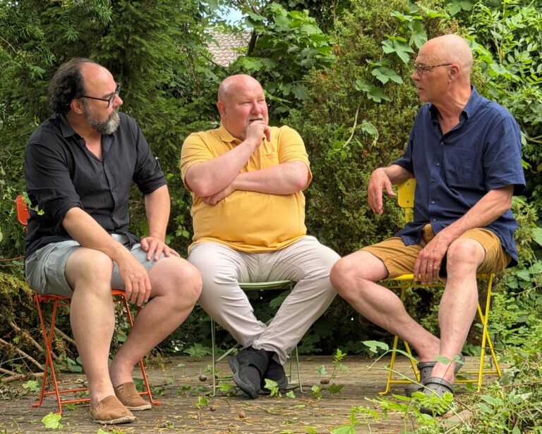 Eutin: ELB im Gespräch – Buchvorstellung „Lieder vom Reisen und Bleiben“