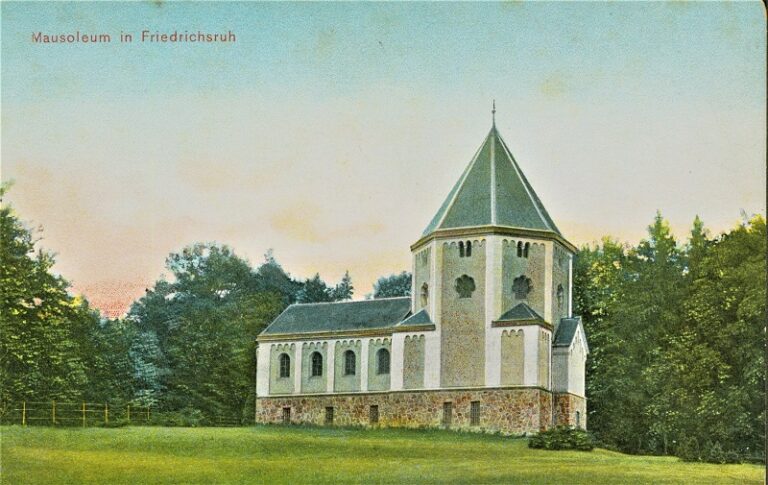 Friedrichsruh: Ein denkwürdiges Achteck. Zur Geschichte des Bismarck-Mausoleums