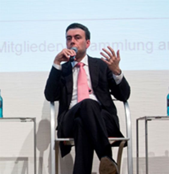 Dr. Nils Schmid
