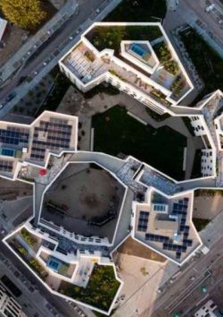 München - Mieterstromanlage versorgt Bewohner des neuen Genossenschaftsbaus wagnisART mit Solarstrom