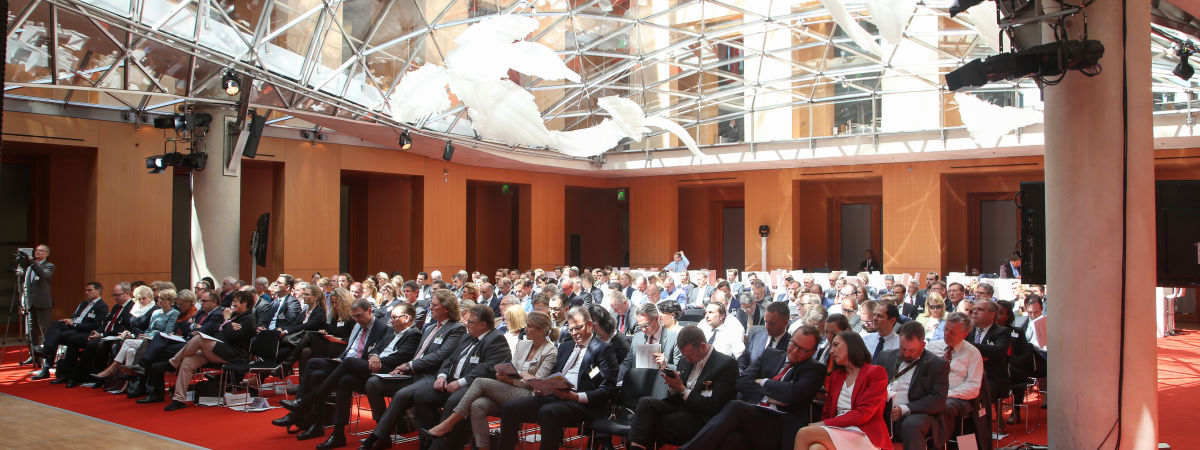 19. April - Deutscher Immobilien Kongress im Berliner AXICA