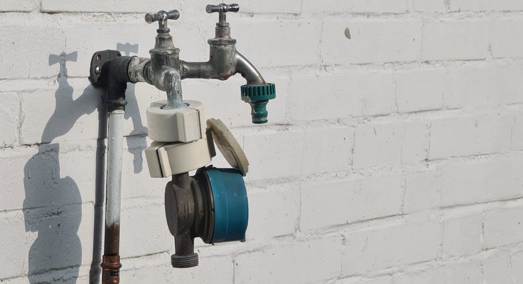 Außenwasserhahn - Bei Herbstarbeiten im Garten nicht vergessen