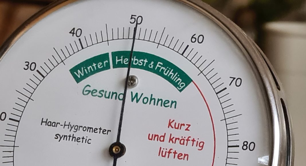 Frühjahrscheck Gebäude: Frostschäden und Schimmel erkennen